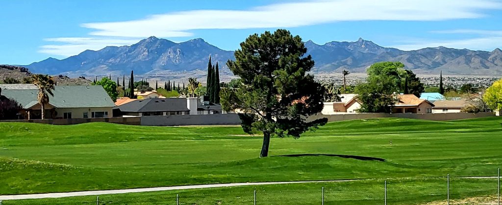 Golf Course Living! Houses and Homes! Community Living! Retirement Leisure!